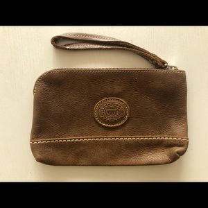 Brand new Roots genuine leather clutch/wristlet